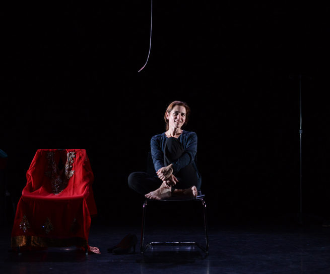 spectacle JOUR SANS FAIM @PHILIPPINE ORDINAIRE Cie Acte Unique histoire de production